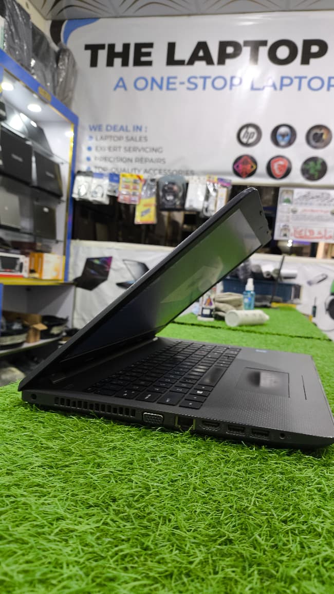 WhatsApp Image 2026-06-21 at 4.08.30 PM (1) HP Z Book 14 Mobile Workstation – Intel Core i7 5th Gen, 8GB RAM, 240GB SSD, AMD 1GB DDR5 Graphics, 14" Full HD Display