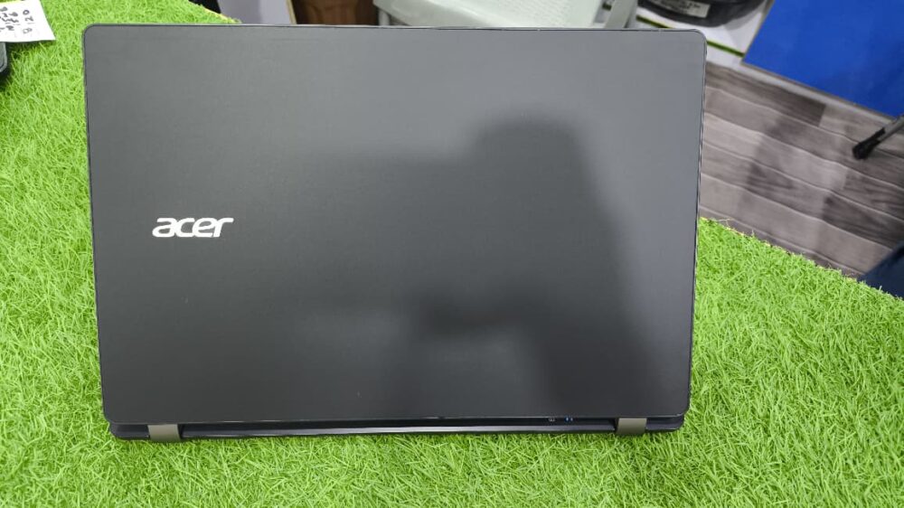 WhatsApp Image 2026-06-21 at 4.08.34 PM (2) Acer Laptop – Intel Core i5 6th Gen, 8GB RAM, 128GB SSD, 13" Full HD Display