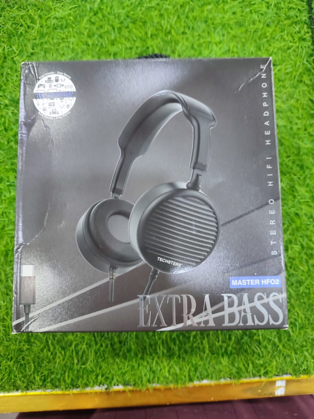 headfone21 Techsters Master HF02 Extra Bass Stereo Hi-Fi Earphones – Type-C Wired Handsfree with Microphone