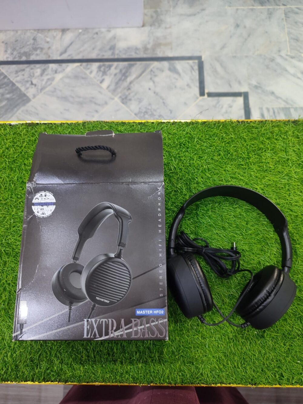 headfone23 Techsters Master HF02 Extra Bass Stereo Hi-Fi Earphones – Type-C Wired Handsfree with Microphone