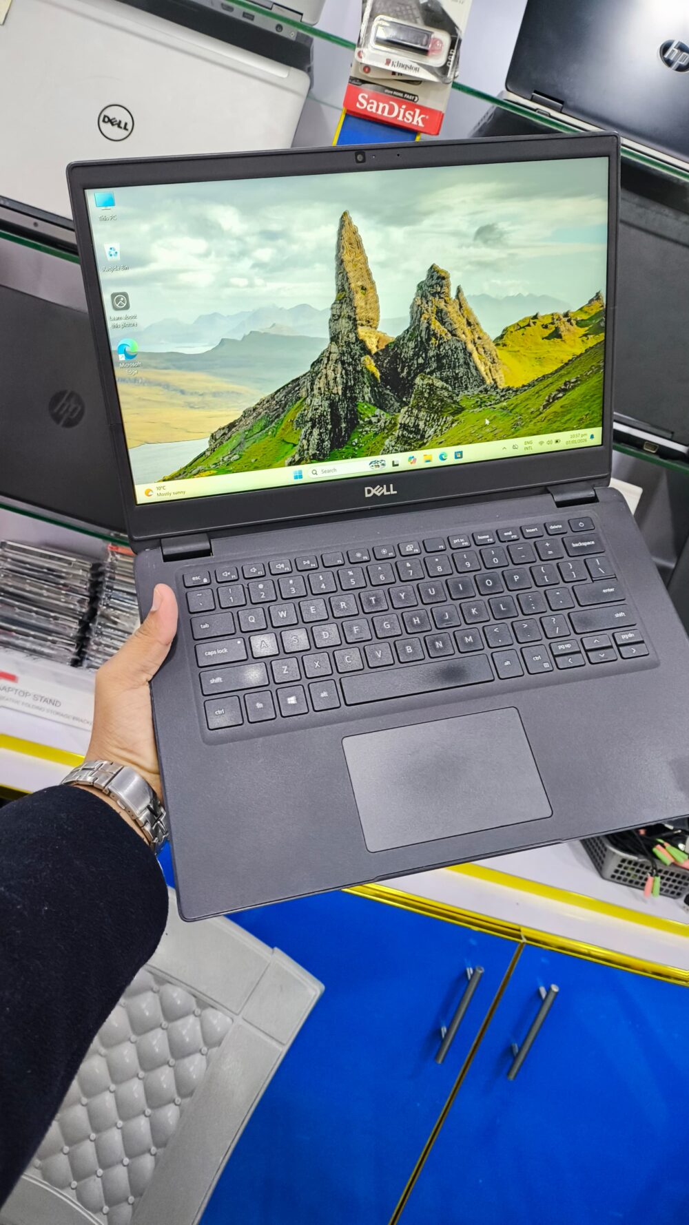 Dell Latitude 3410 – Intel Core i5 10th Gen | 8GB RAM | 256GB SSD | 14" Full HD IPS Display