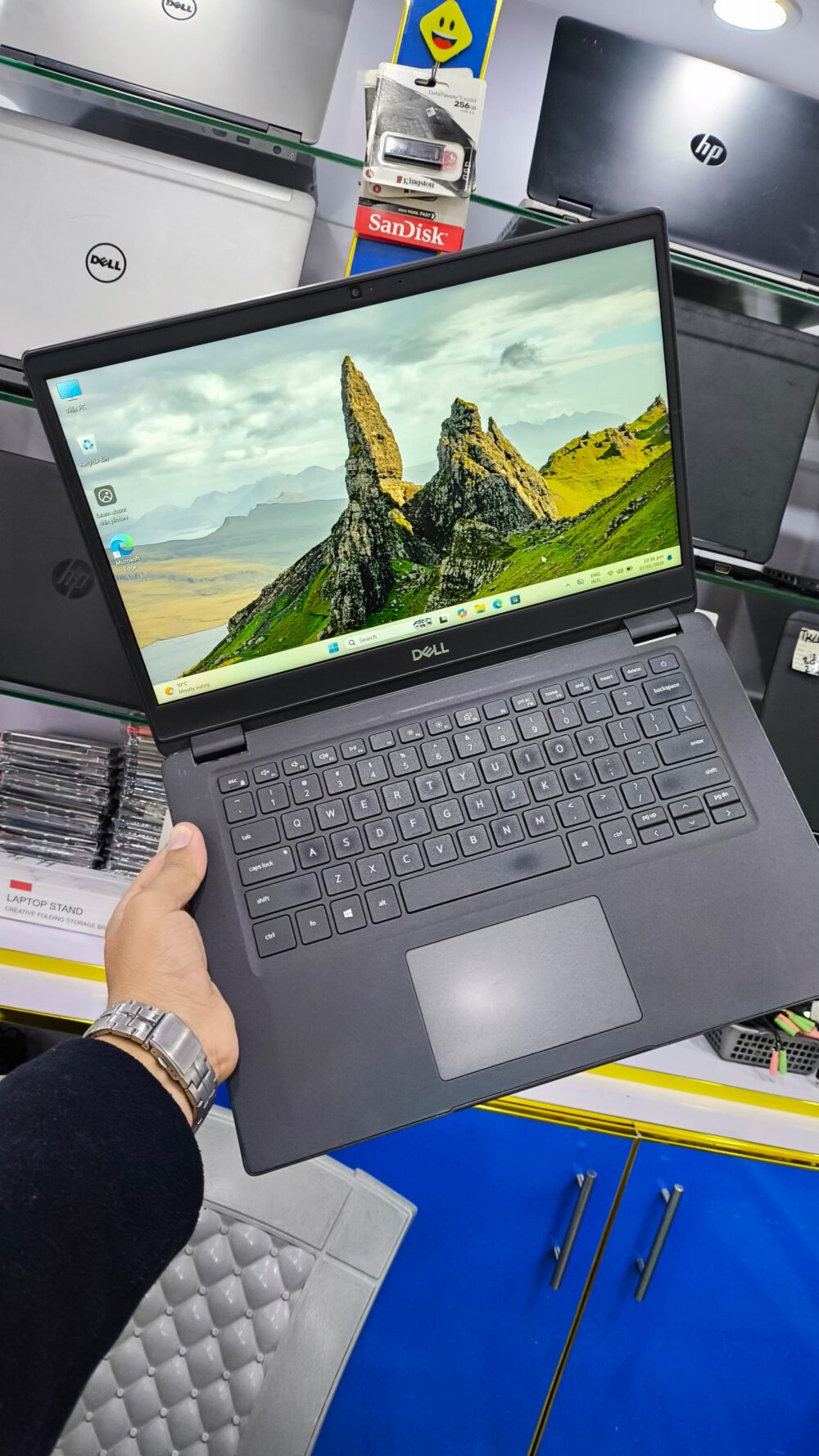 Dell Latitude 3410 – Intel Core i5 10th Gen | 8GB RAM | 256GB SSD | 14" Full HD IPS Display