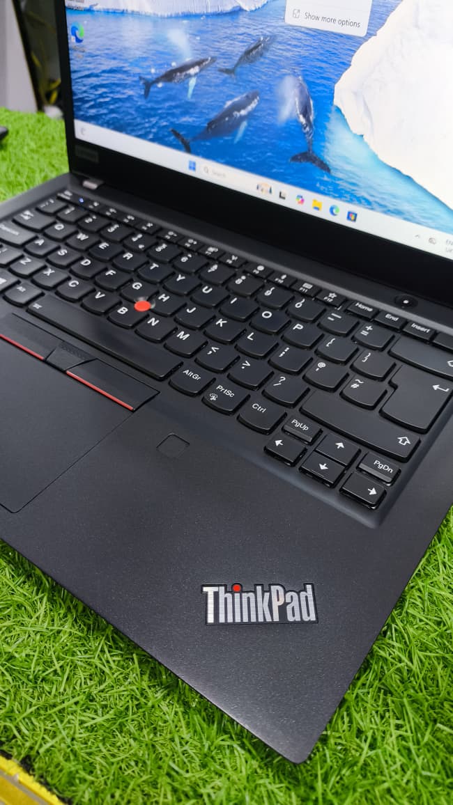Lenovo ThinkPad T490s – Intel Core i5 8th Gen | 8GB RAM | 256GB SSD | Fingerprint | IR Face ID | Backlit Keyboard
