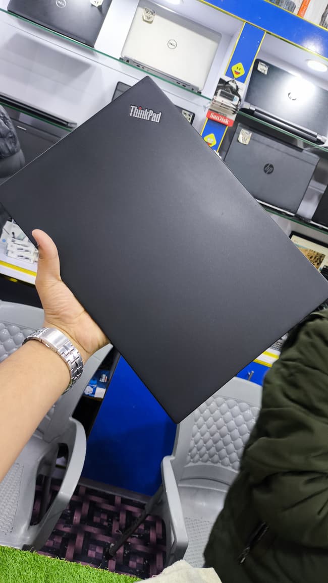 Lenovo ThinkPad T490s – Intel Core i5 8th Gen | 8GB RAM | 256GB SSD | Fingerprint | IR Face ID | Backlit Keyboard