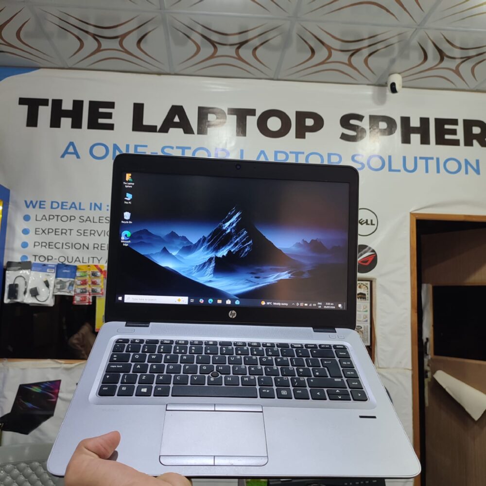 HP EliteBook 840 G3 – Intel Core i5 6th Gen | 8GB RAM | 256GB SSD | 14" Full HD | Backlit Keyboard | Webcam