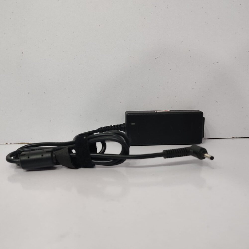 Dell XPS 45W Laptop Charger – Original 19.5V 2.31A AC Power Adapter (4.5mm Small Pin)