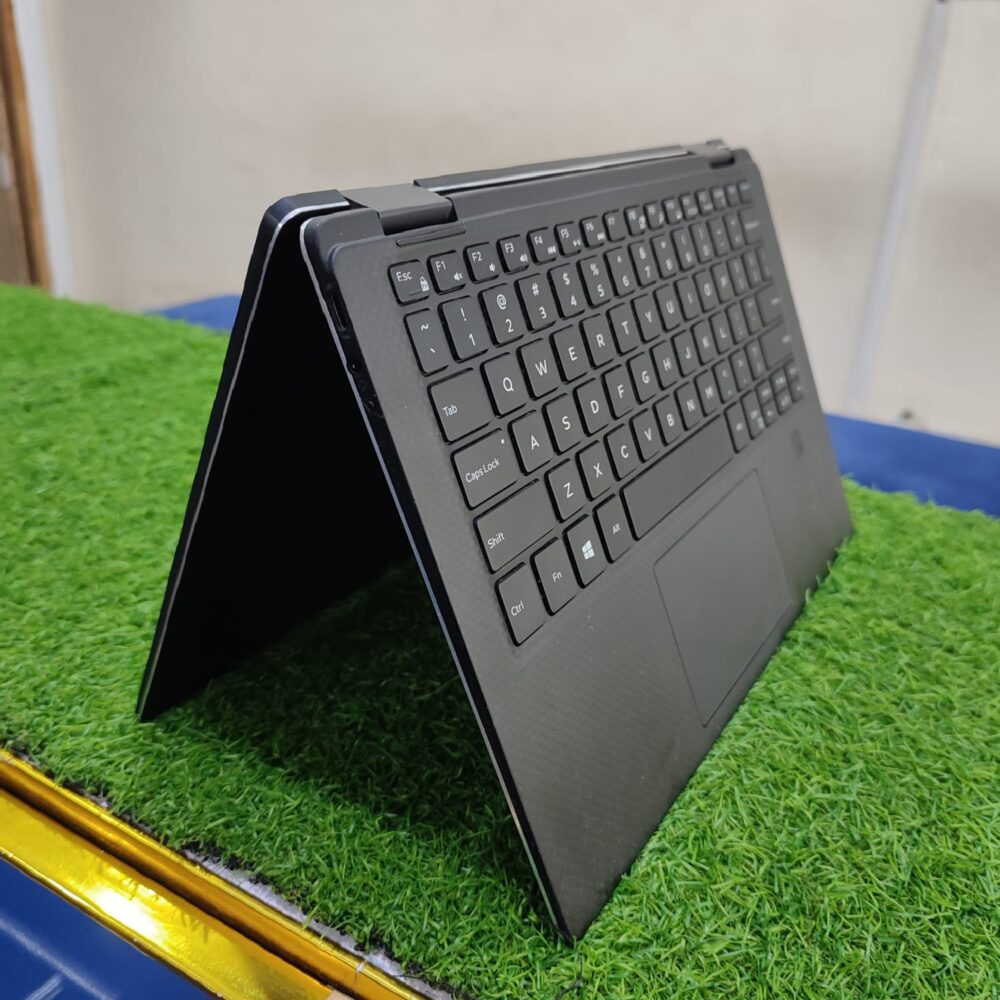 Dell XPS P71G 2-in-1 – Intel Core i7 7th Gen | 16GB RAM | 256GB SSD | 13.3" Full HD Touchscreen | 360° Convertible | Backlit Keyboard