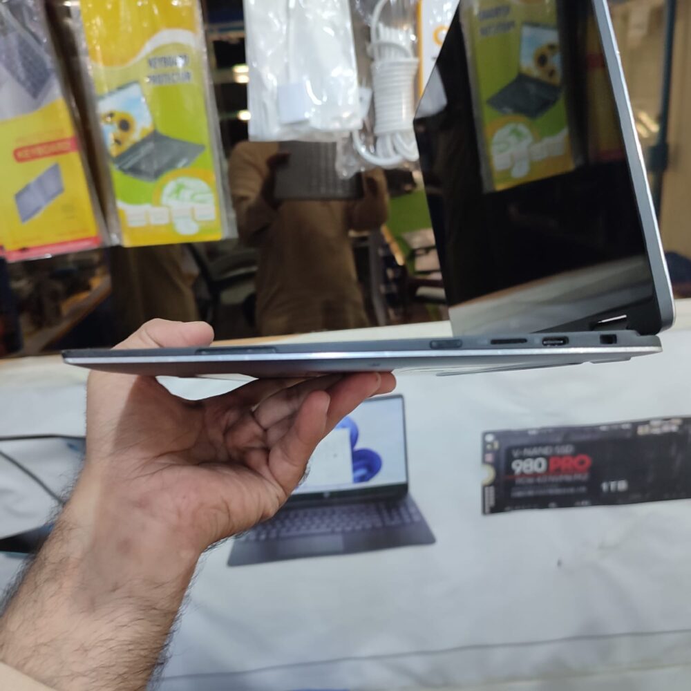 Dell XPS P71G 2-in-1 – Intel Core i7 7th Gen | 16GB RAM | 256GB SSD | 13.3" Full HD Touchscreen | 360° Convertible | Backlit Keyboard