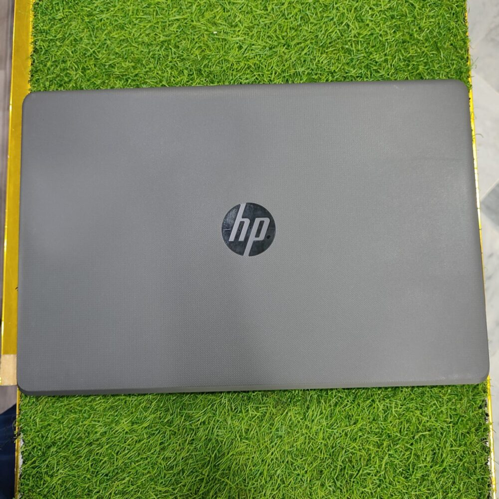 HP 250 G6 – Intel Core i3 6th Gen | 4GB RAM | 500GB HDD | 15.6" HD Display | Webcam | Good Battery Backup