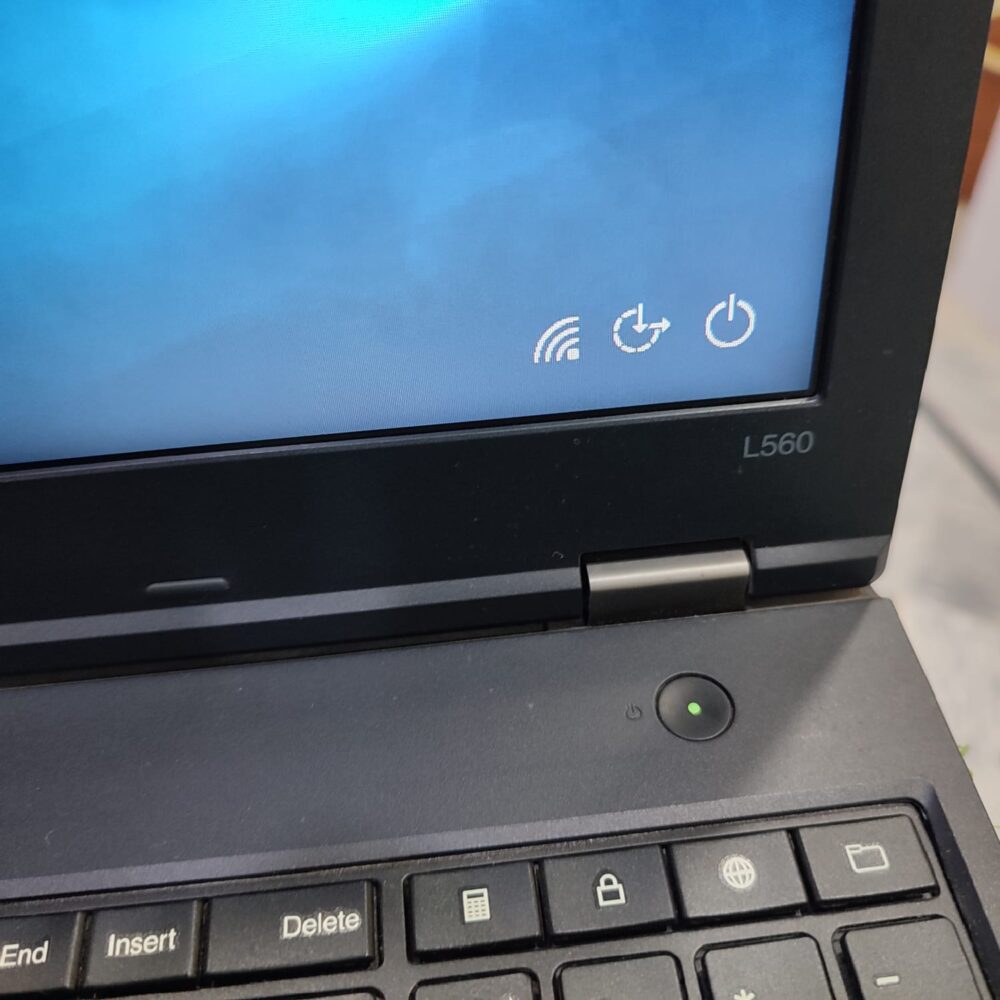 Lenovo ThinkPad L560 – Intel Core i3 6th Gen | 8GB RAM | 500GB HDD | 15.6" HD Display | Webcam | Good Battery Backup