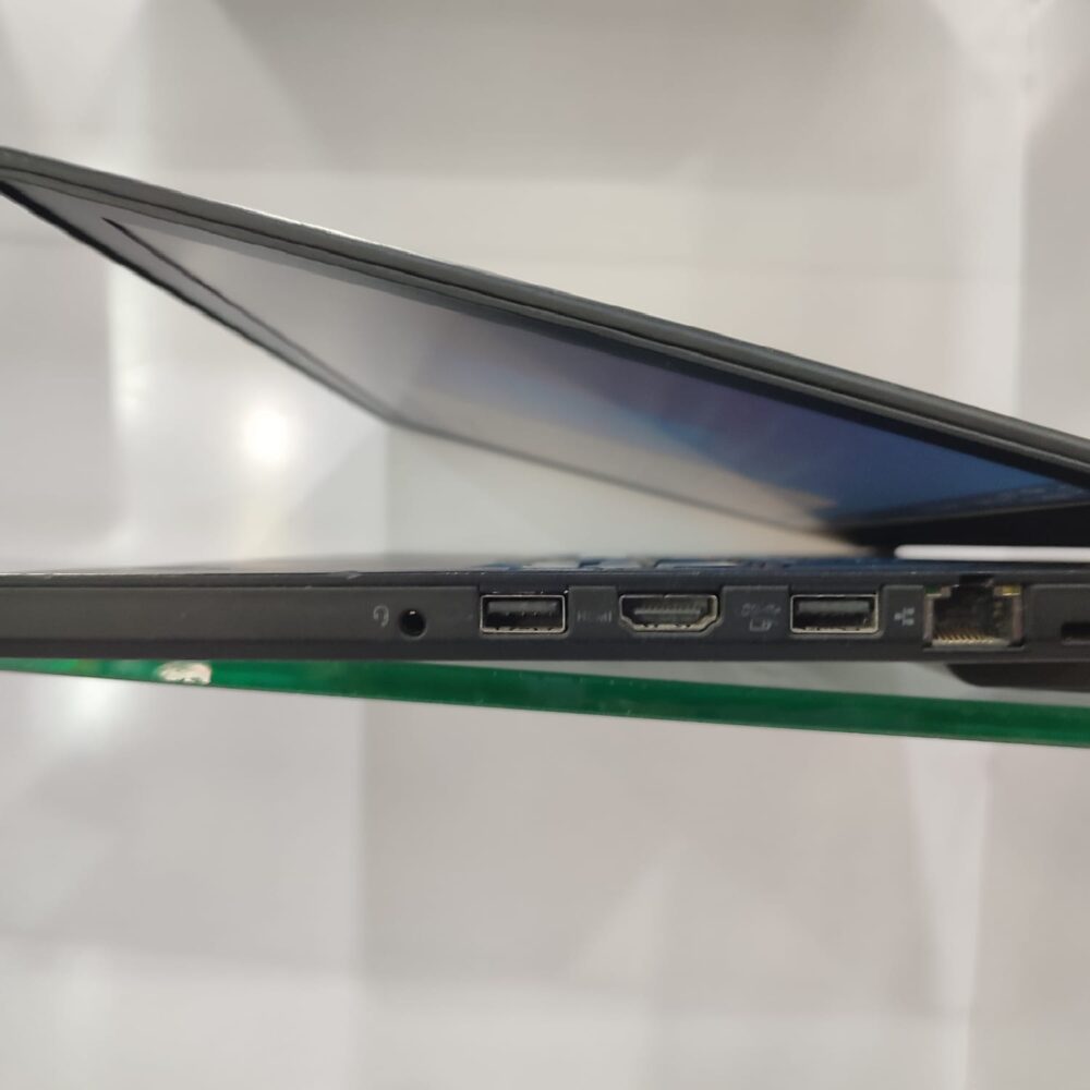 Lenovo ThinkPad T470 – Intel Core i5 6th Gen | 8GB RAM | 256GB SSD | 14" Full HD | Backlit Keyboard | Good Battery Backup