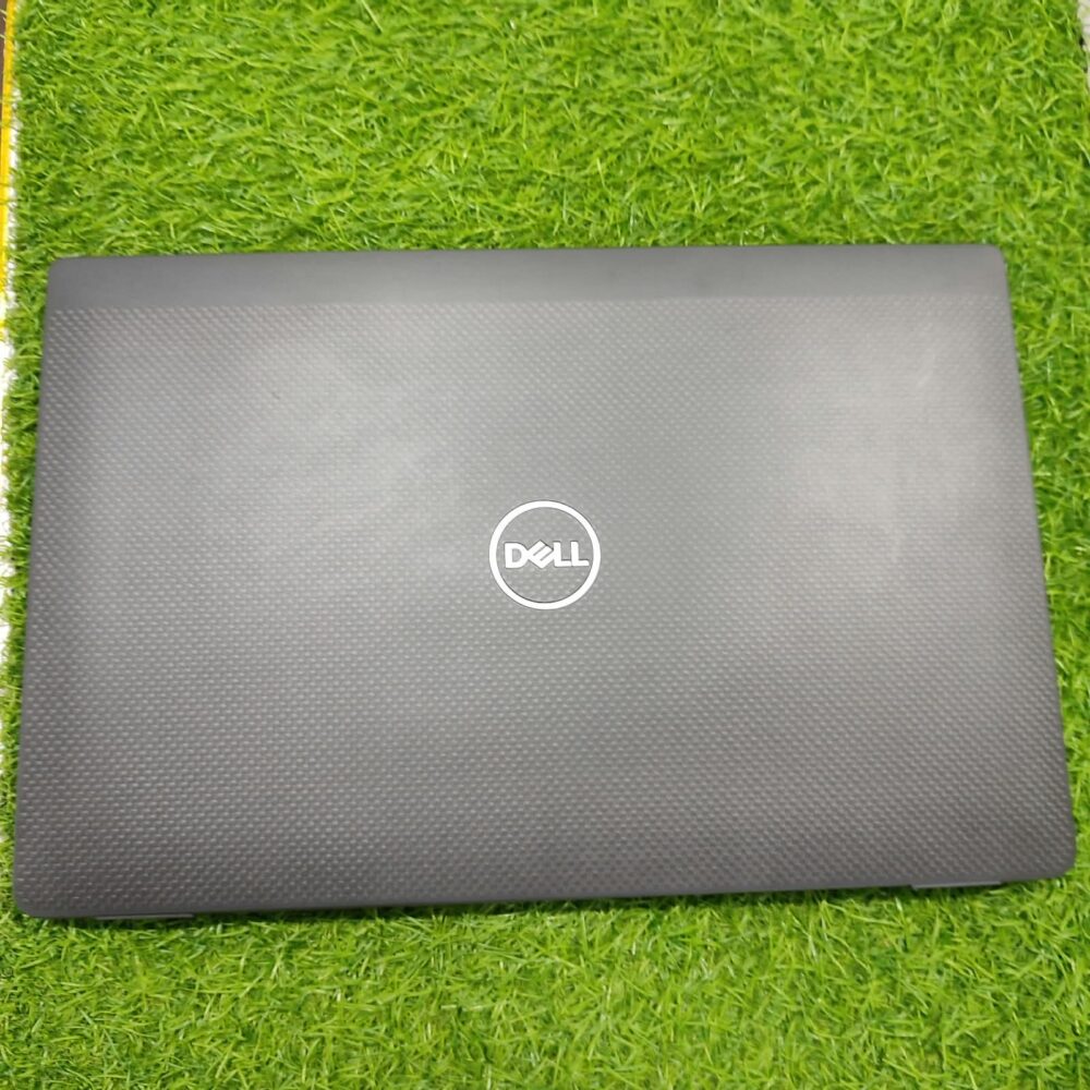 Dell Latitude 7400 – Core i5 8th Gen | 8GB RAM | 256GB SSD