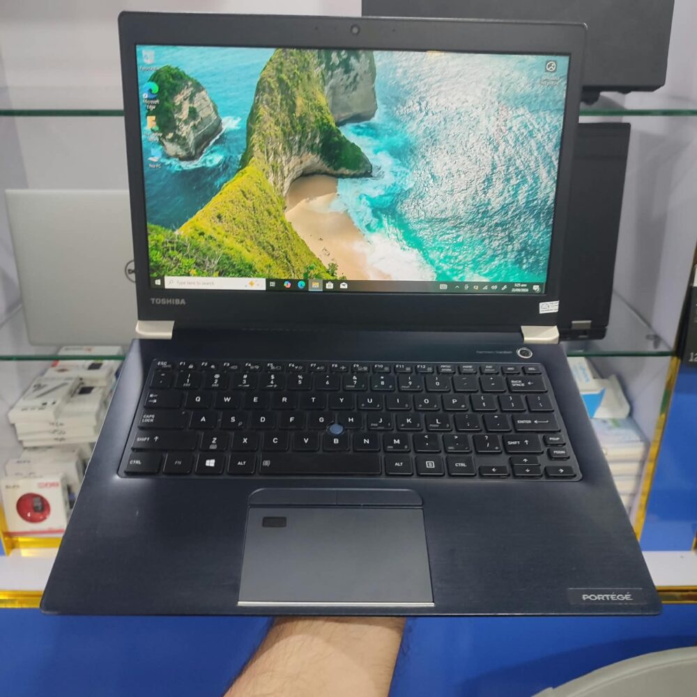 Toshiba Portege X30-D – Core i7 7th Gen | 8GB RAM | 256GB SSD