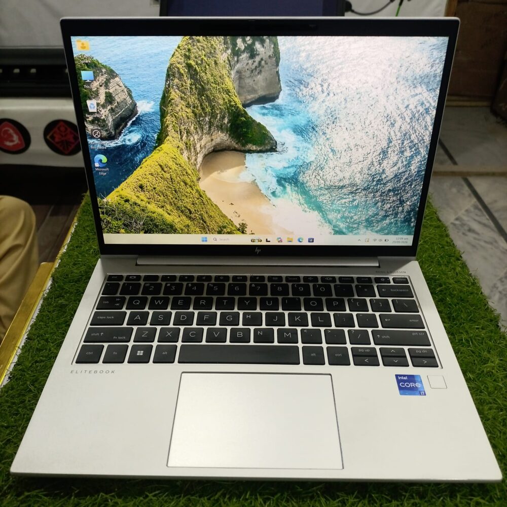 HP EliteBook 830 G9 – Core i7 12th Gen | 16GB RAM | 256GB NVMe SSD
