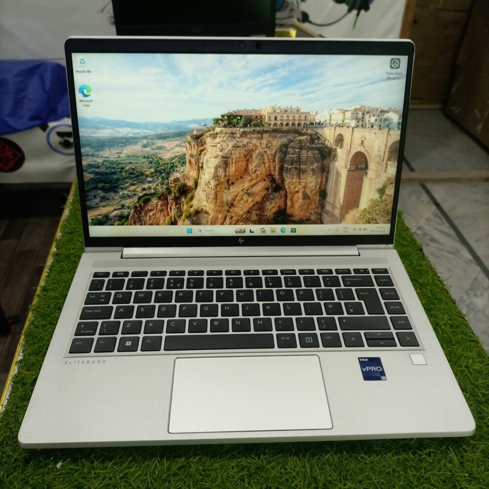 HP EliteBook 640 G9 – Core i5 12th Gen | 16GB DDR4 RAM | 256GB NVMe SSD